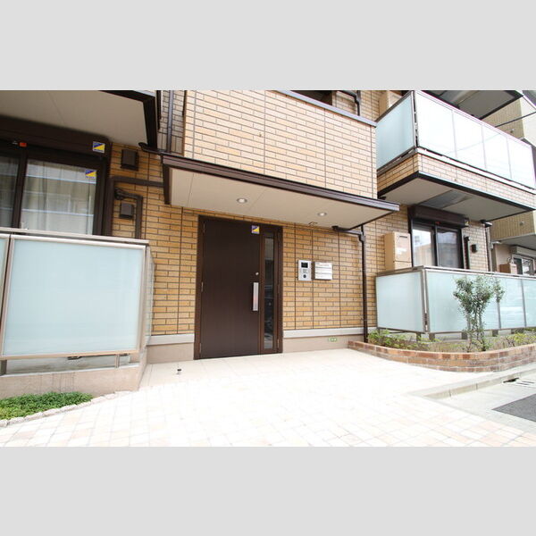 ポラリス303号室 エントランス