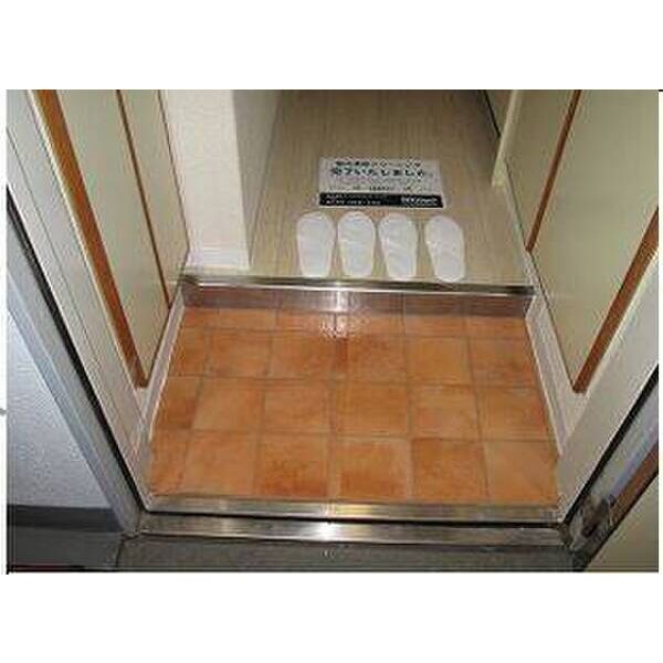 メゾン・ド・エスポワール 玄関