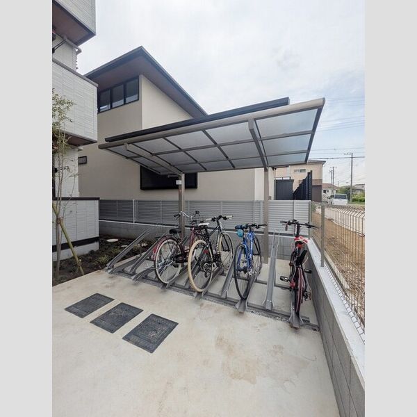 カーサ アルマ 駐輪場