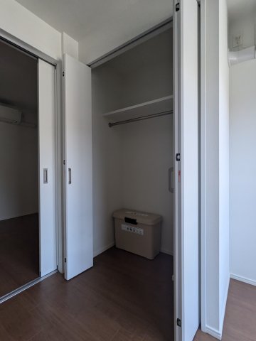 エルファーロ中野富士見町 収納