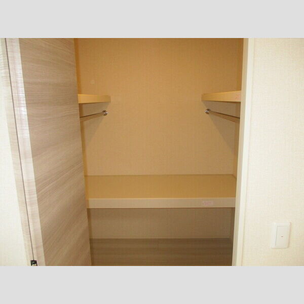 サニーハイム ウォークインクローゼット