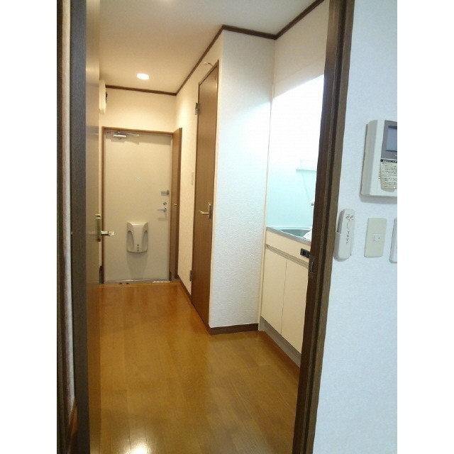 アンプルール フェールクレアシオ 玄関