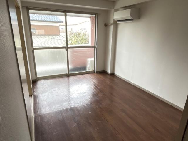 アビタシオン 洋室