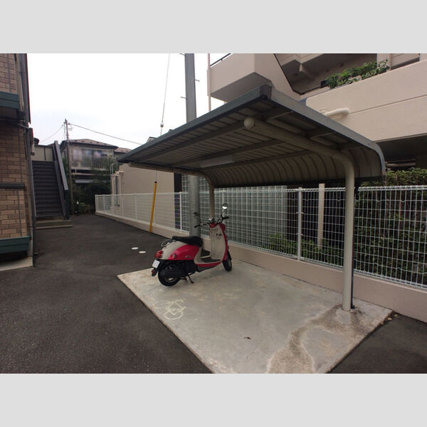 ダイワハウス105号室 駐輪場