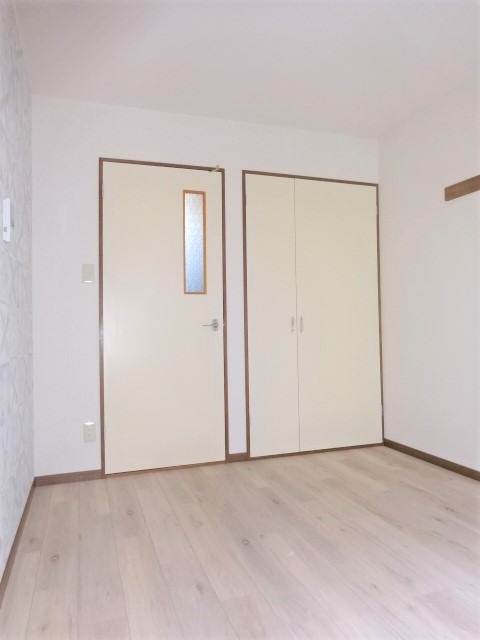 コーポラス久保2階 別号室の写真です。