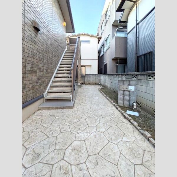 ラ フローラ エントランス