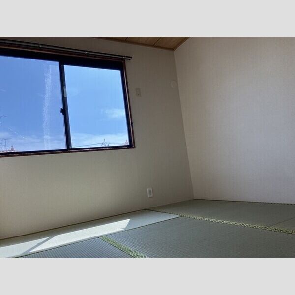 グランシャリオ101号室 和室(別角度)