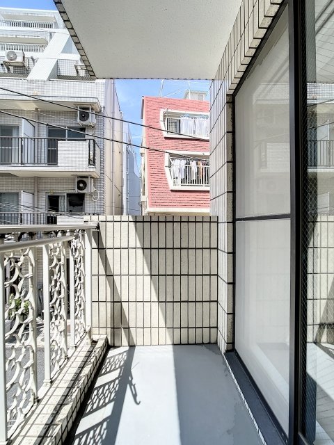 ベル・パークシティ西新宿3階 バルコニー