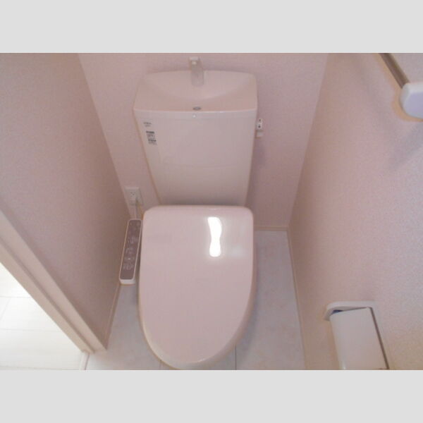 クレッセントコート トイレ　温水洗浄暖房便座