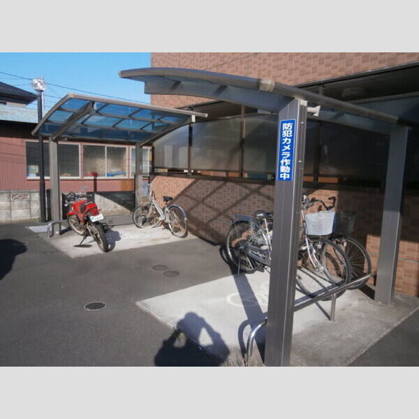 サンライトヒルズ201号室 駐輪場