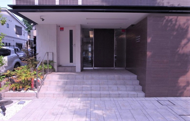 アーク　レティシア　レジデンス エントランス