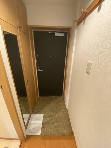 ＲｏｃｋＰｏｉｎｔ２１0202号室 玄関