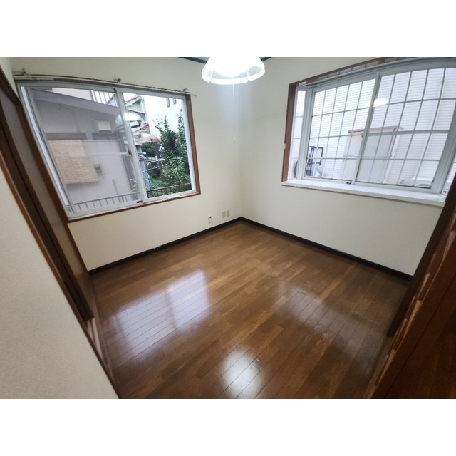 103号室