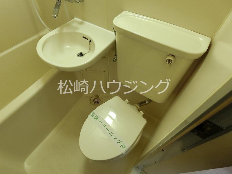 シャイニング小島 トイレ