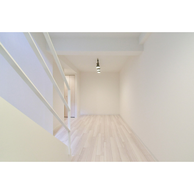 ＬＥＧＡＬＡＮＤ早稲田南 内観