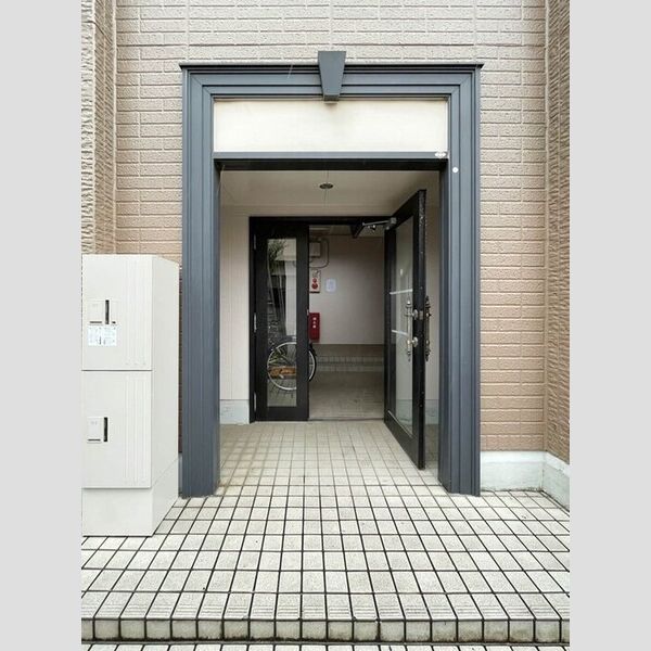 フレマリール国立 エントランス