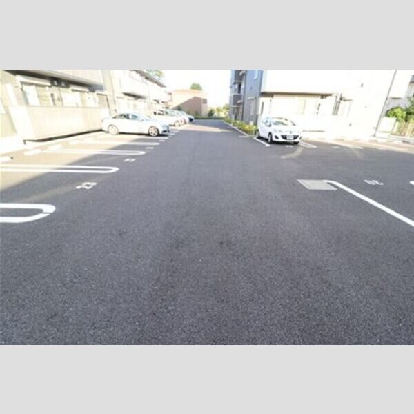 ピースウッド　Ⅰ 駐車場