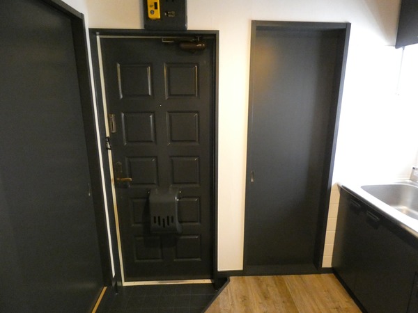 エール・エー104号室 玄関