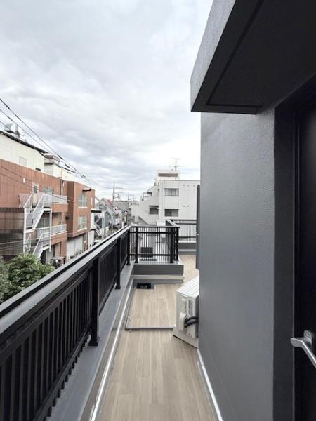 エレミ本蓮沼3階 リビング