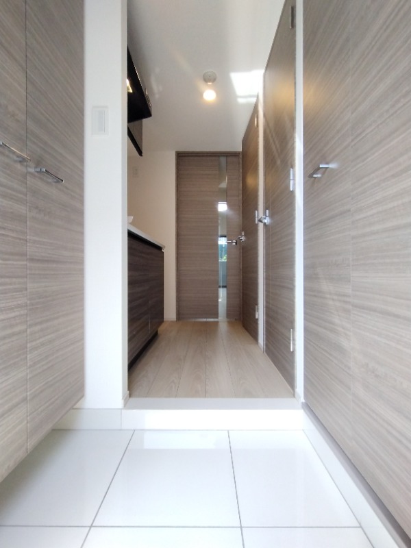 DIPS高田馬場駅前2階 玄関