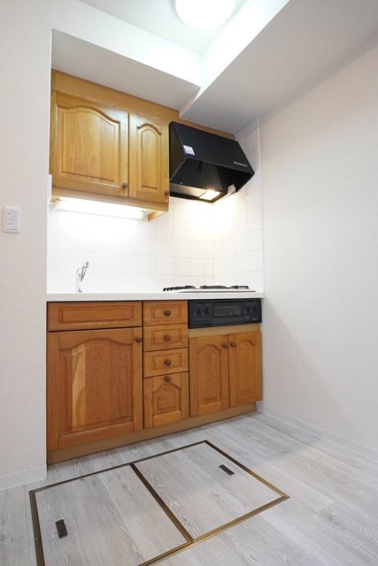 プラトー神宮前1階 キッチン