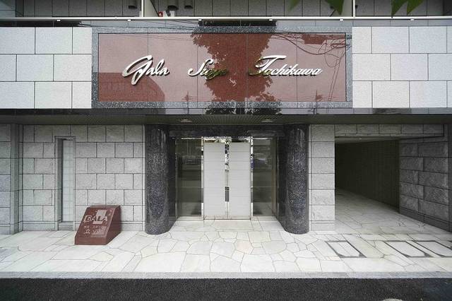 ガラ・ステージ立川3階 大理石調の豪華エントランス