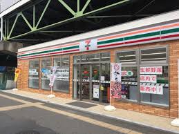 ブライズ大森東クアトロ 【コンビニエンスストア】セブンイレブン 京急ST大森町店まで847ｍ