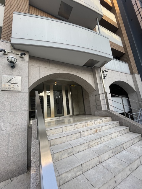 ランド南青山 エントランス