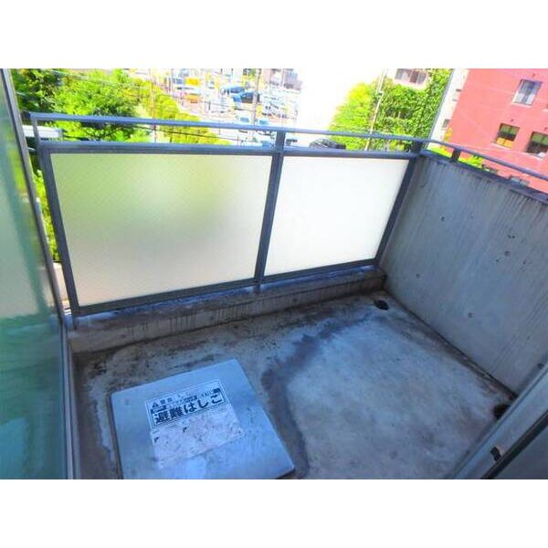 ロイヤルエモンド国分寺 バルコニー