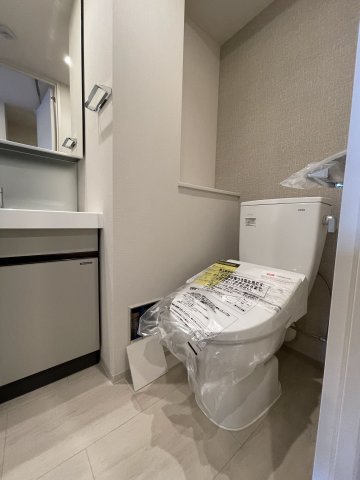 プライムメゾン千葉新町0302号室 トイレ