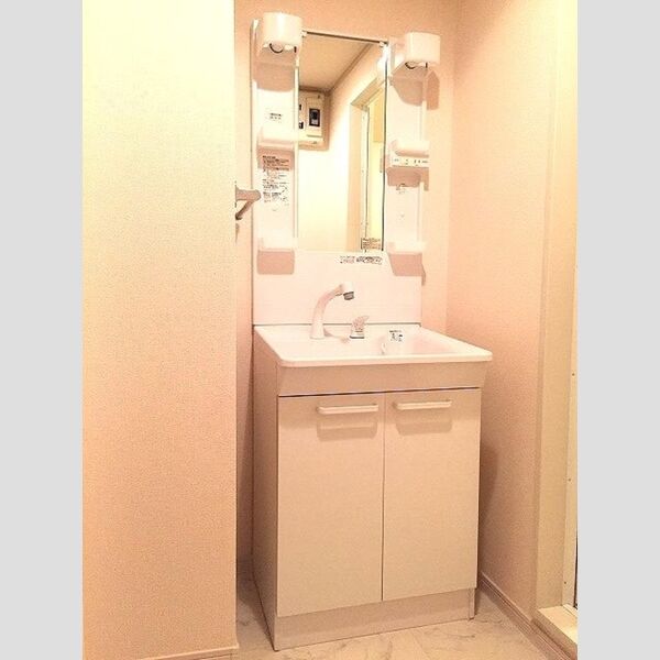 グリーンヒル桜ヶ丘　A 洗髪洗面化粧台