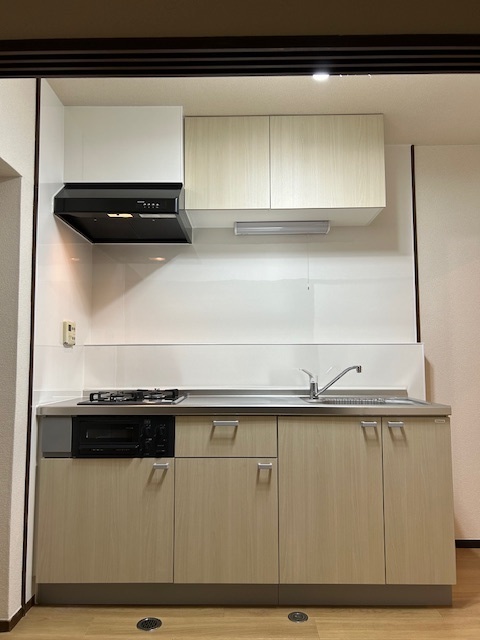 京浜グリーンハイツ0303号室 新規システムキッチン