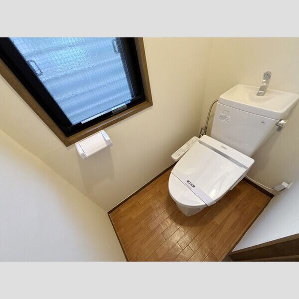 ウィッシュヒルズ 温水洗浄便座