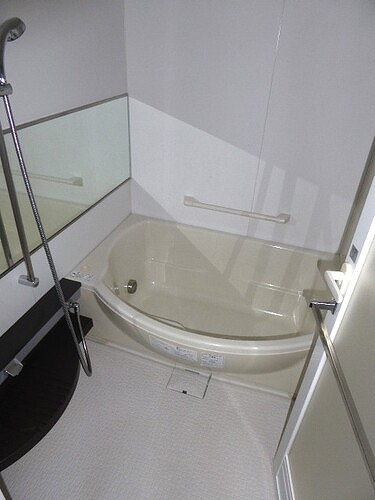 ライオンズ四谷タワーゲート4階 浴室　※2022年7月撮影