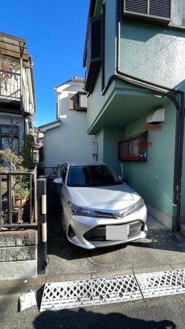 府中市分梅町戸建 普通車駐車可能です。