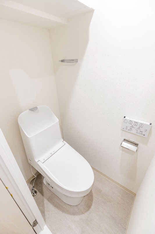 ガーディナ初台1階 トイレ