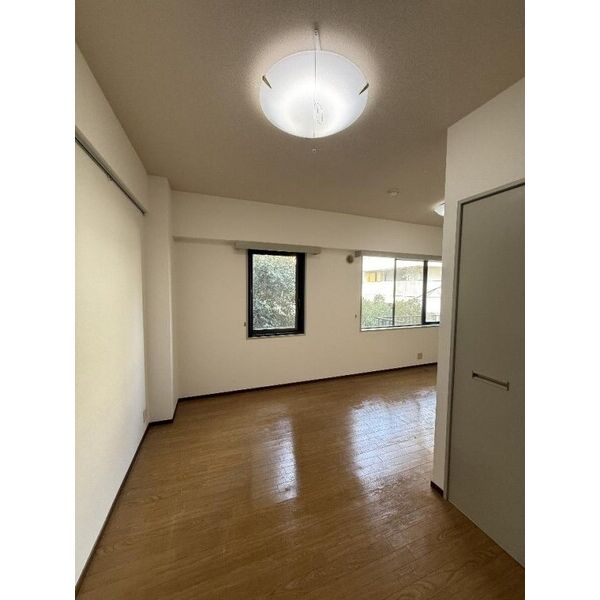 湯島アパートメントハウス407号室 同建物別部屋の参考画像