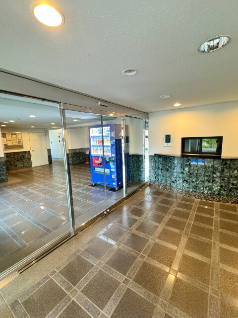 ガーデンヒルズ中山(K-048)4階 エントランス