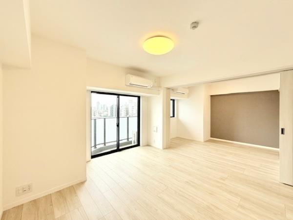 アジールコート町屋6階 リビング