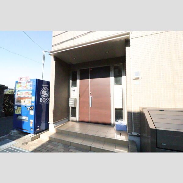 ジュネスK エントランス