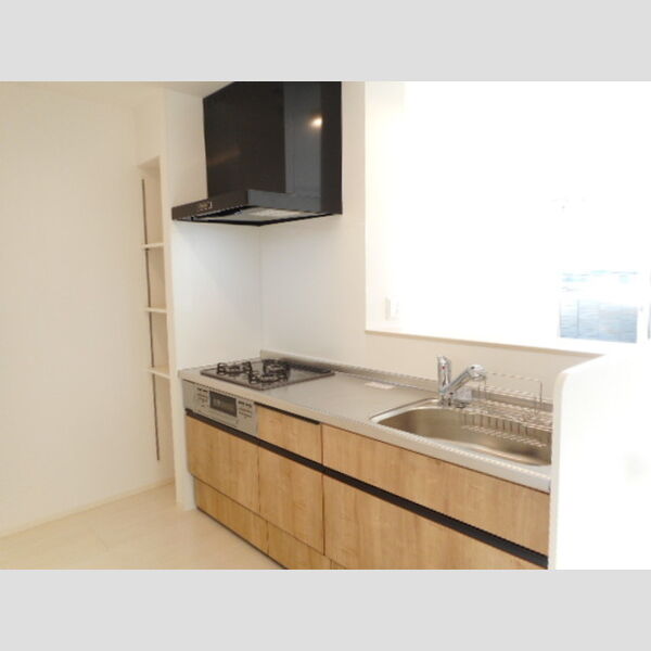 テラス市川高谷303号室 対面式3口ガスコンロ付システムキッチン