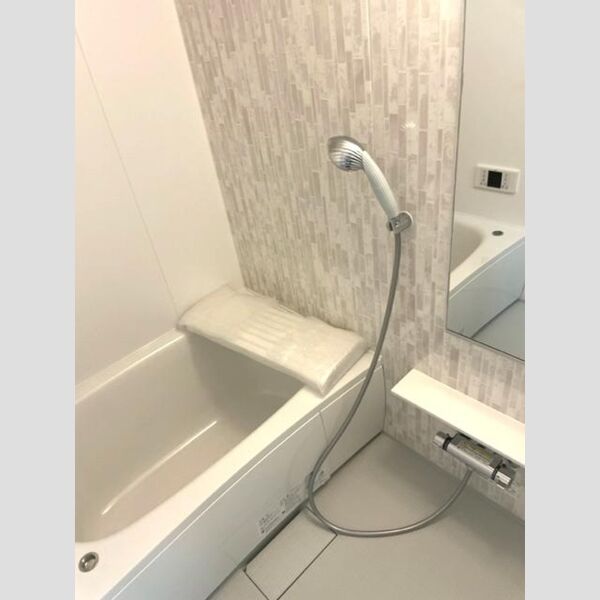 アヴァンス東大泉A303号室 浴室