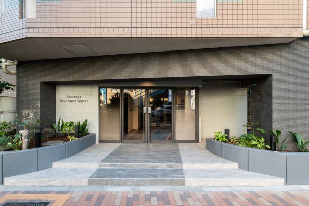レジデンス三軒茶屋スクエア406号室 エントランス