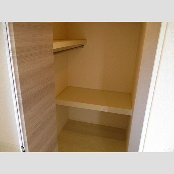 COMFORTIA ウォークインクローゼット