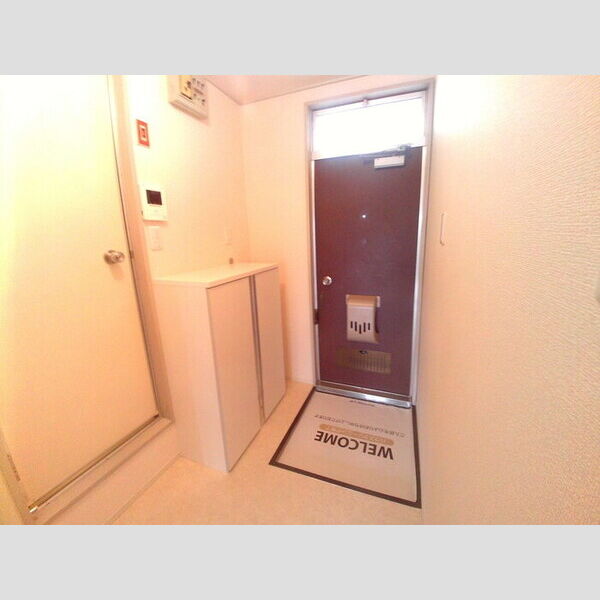 ハイツ井上　C棟202号室 玄関