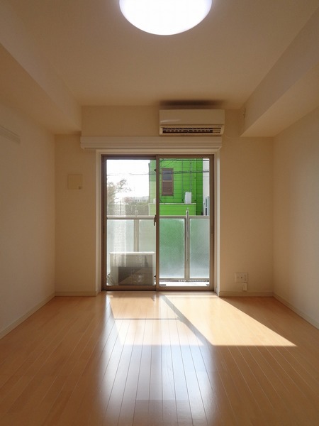 Ｅｓｐａｃｉｏ　西高島平 リビング