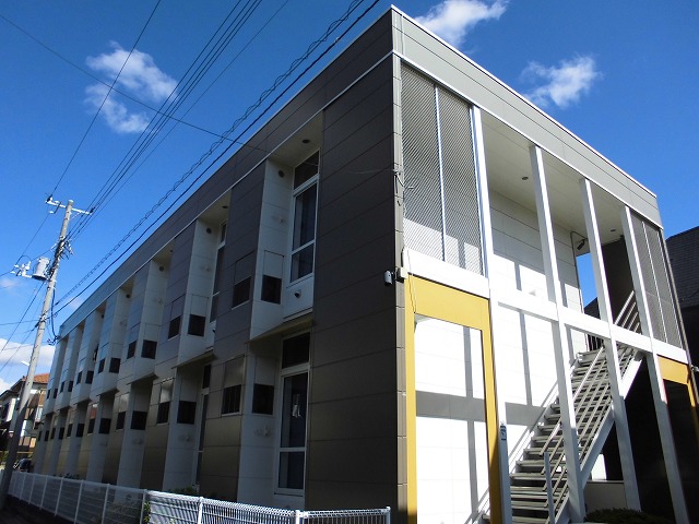 レオパレスＦａｖｏｒＧｒｏｖｅの外観画像