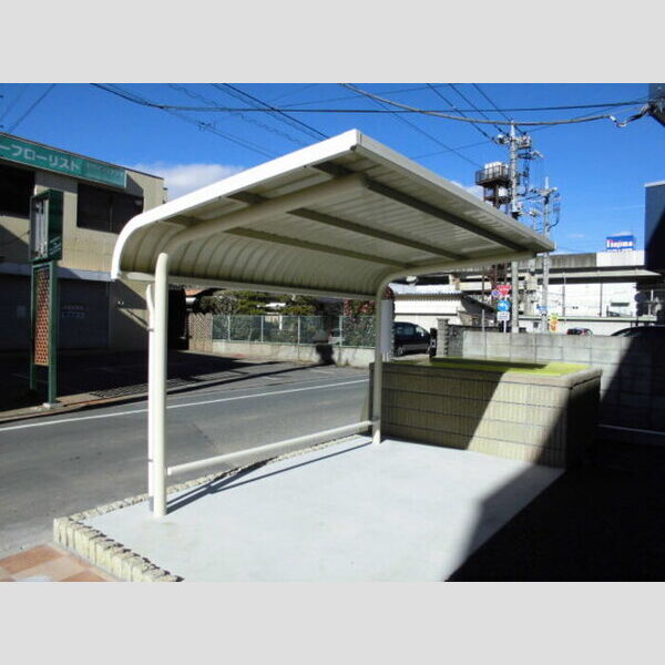 エヴァーラスティング熊谷104号室 駐輪場