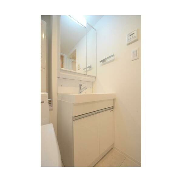トライム早稲田鶴巻町102号室 洗面