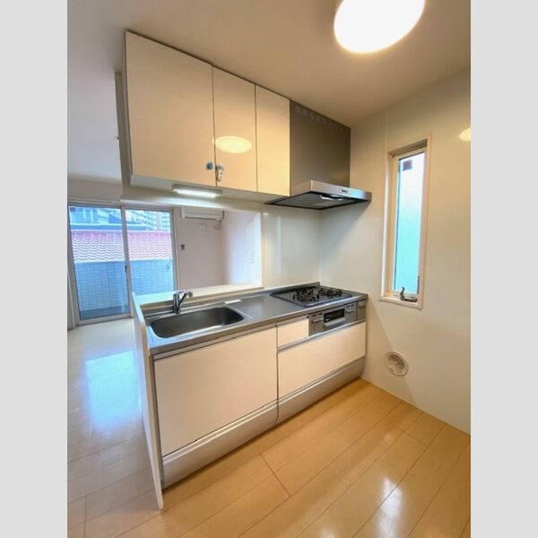 ガーデンハイツ 302号室　キッチン